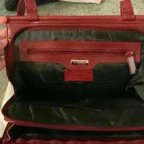 La Diva Burgundy  Purse - Picture 4 of 11